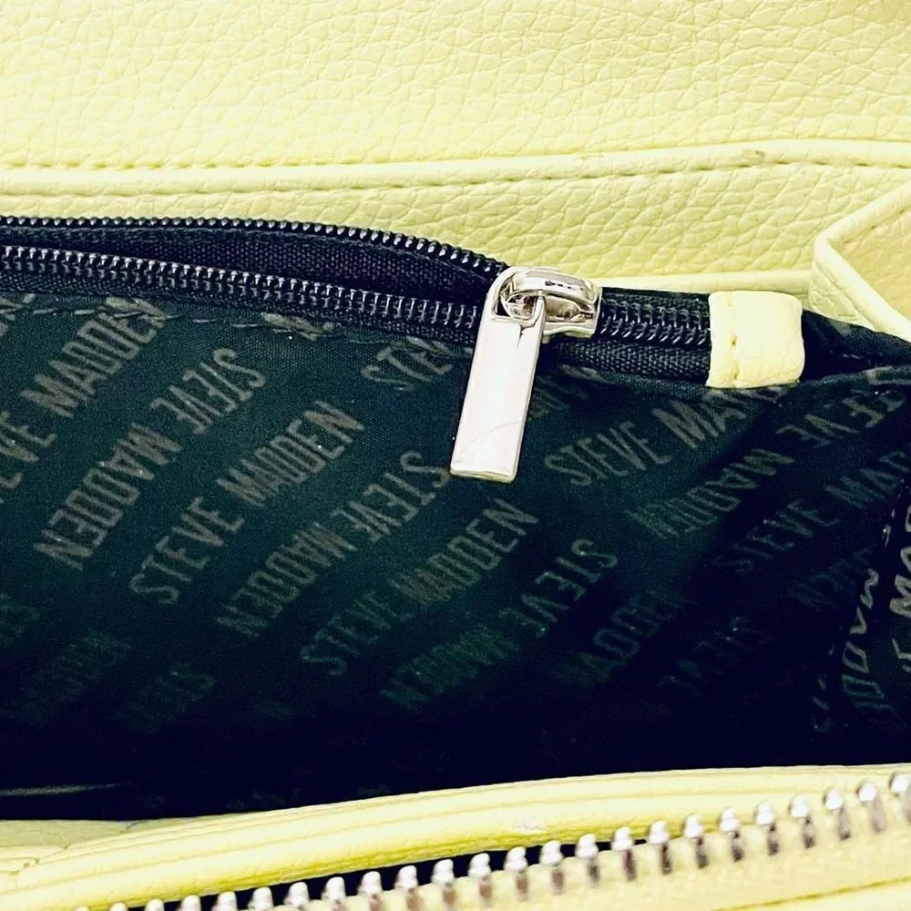 NWT Steve Madden Gorgeous BTOMMASO Lemon Green 2 Piece Wallet many compartments!